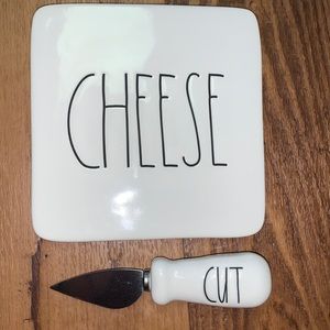 Rae Dunn Cheese & Cut